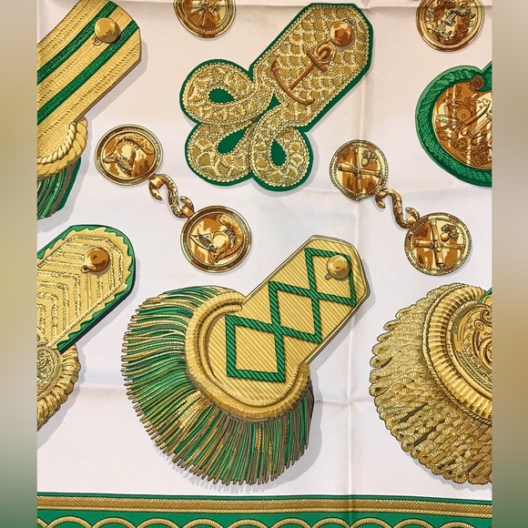 HERMES Carre90 Silk Scarf- 35”x 35”😍💚🔥 - Picture 8 of 17